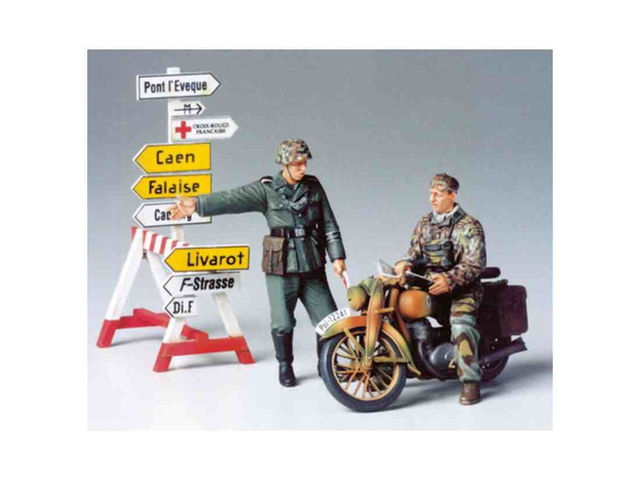 Ordonnances Allemandes et moto Tamiya 35241 1/35