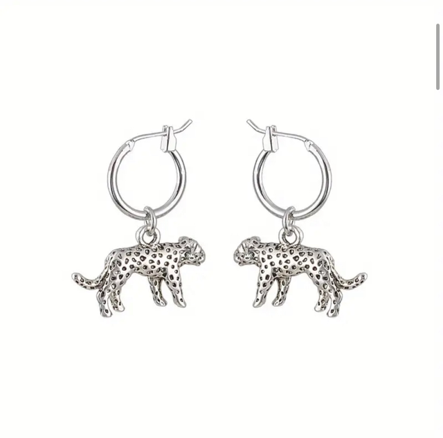 Leopard hoops - silver