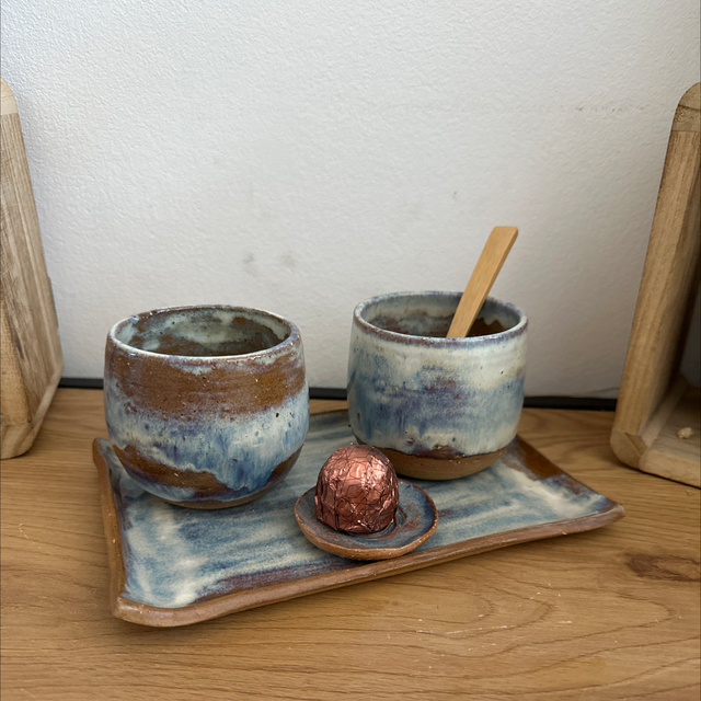 Ensemble 2 tasses + plateau 