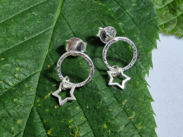 Halo hammered 925 Silver 9mm round ring stud earrings with 1 x Smooth Silver Star drop element. Butterfly backs. 1 x Pr (1) LIMITED EDITION