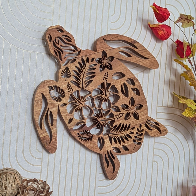 Tortue de mer Polynésie en chêne