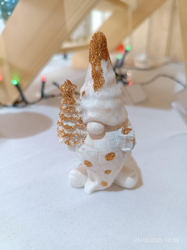 Gnome jesmonite terra cotta