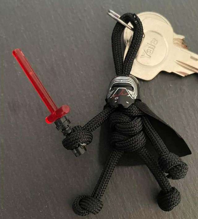 ParaHero - Kylo Ren
