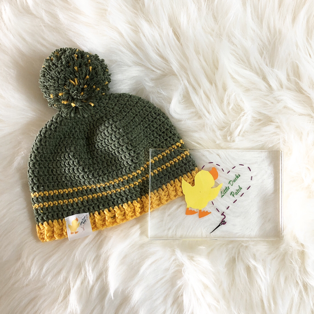 Green and Gold baby hat