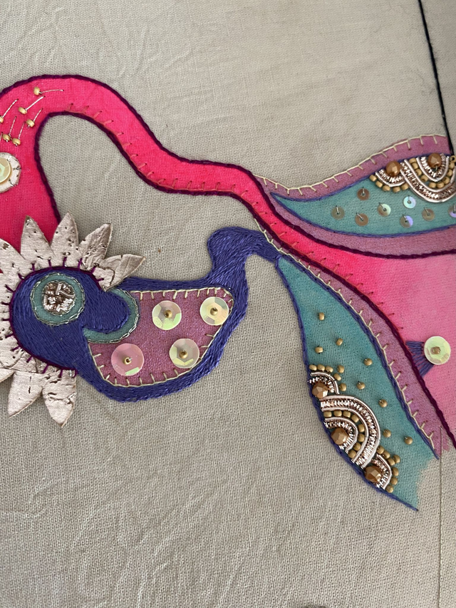 Planche anatomique utérus rose fluo