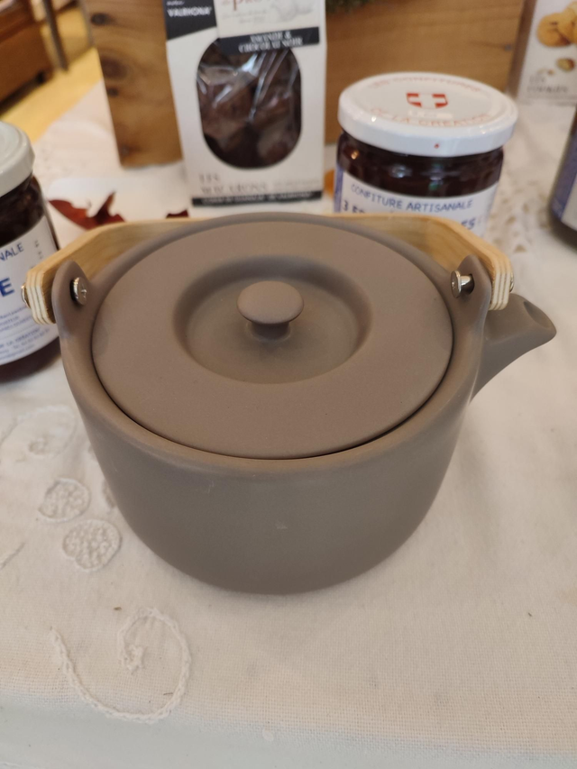 Théière grès marron