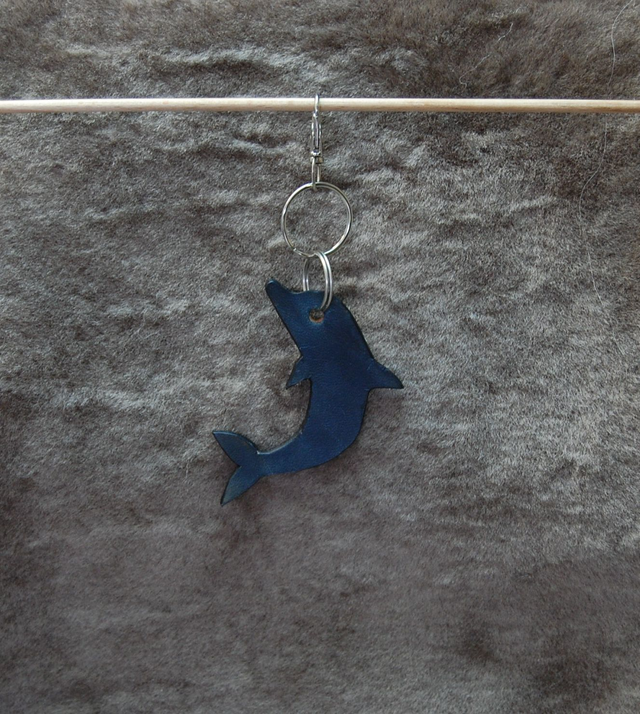 Porte clé en forme de dauphin