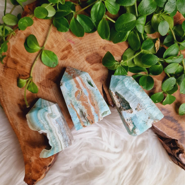 Blue Aragonite small part raw points 