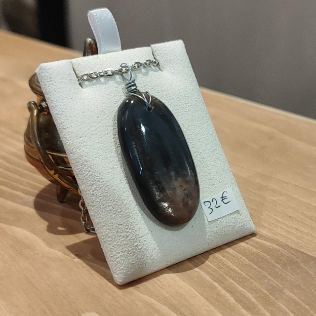 Pierre du Soleil Noir - Tanzanie