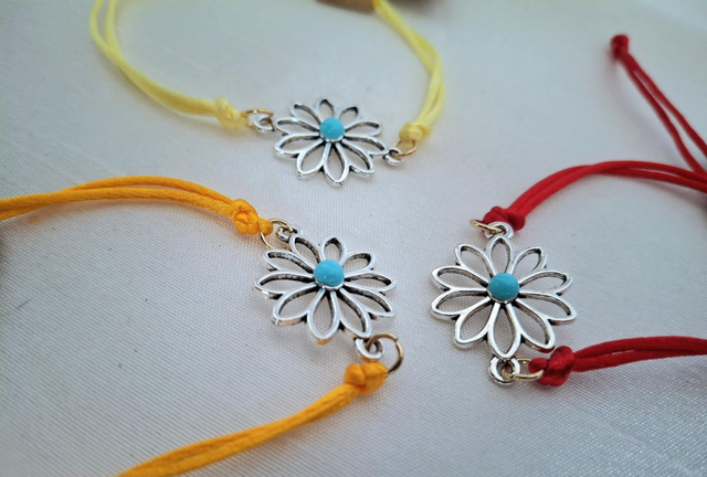 Flower Adjustable Bracelet 
