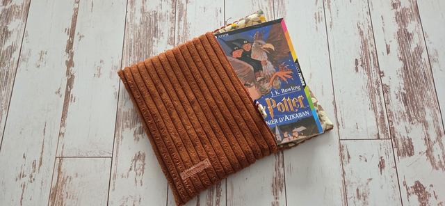 Pochette à livre, velours terracota