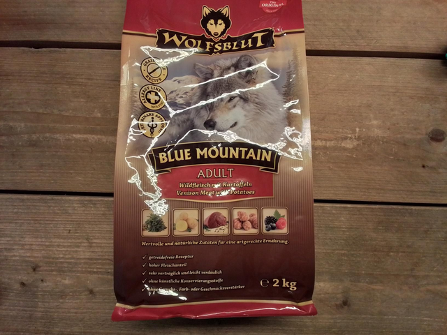 Wolfsblut blue Mountain hert