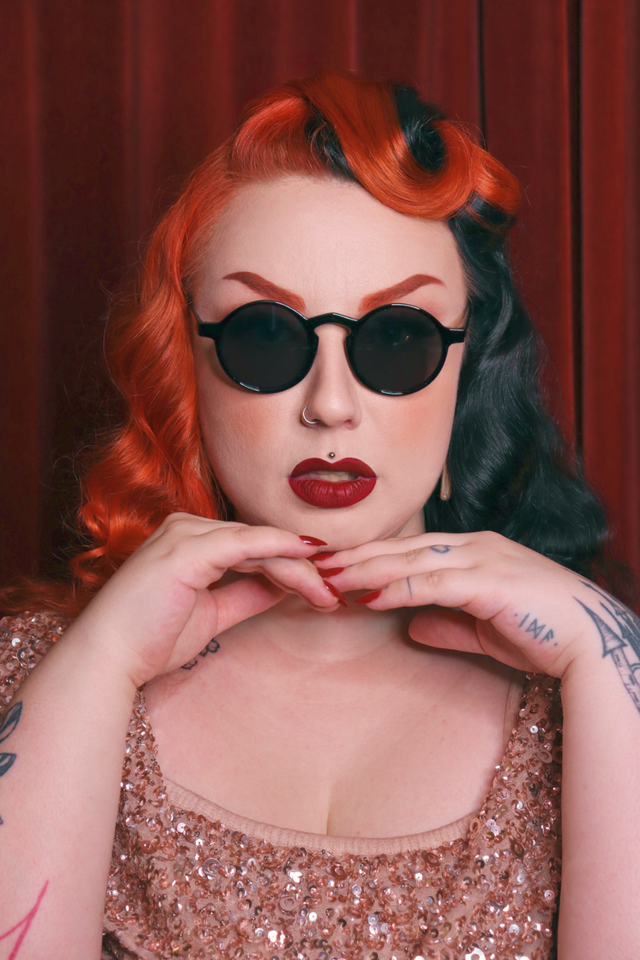 Sunglasses • La 1940