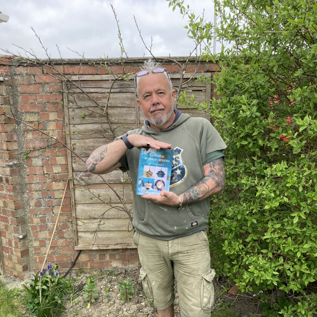 Book - Artistic woodturning - raw nature to fine art