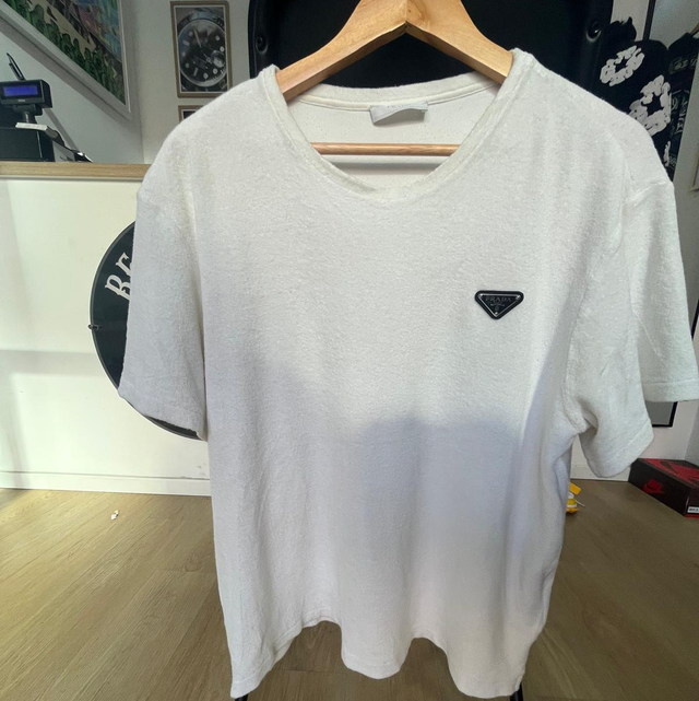 Prada t shirt preowned size L