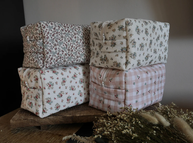 Les trousses de toilette en gaze de coton