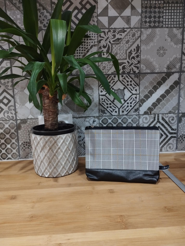 Trousse pochette bicolore fait-main 