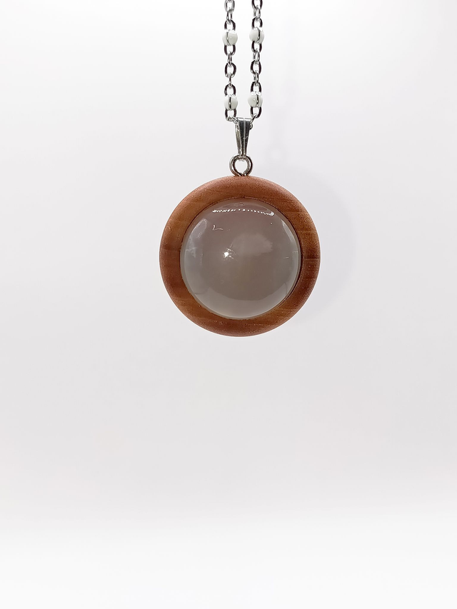 Collier, pendentif pierre de Lune adulaire, écrin de Péroba