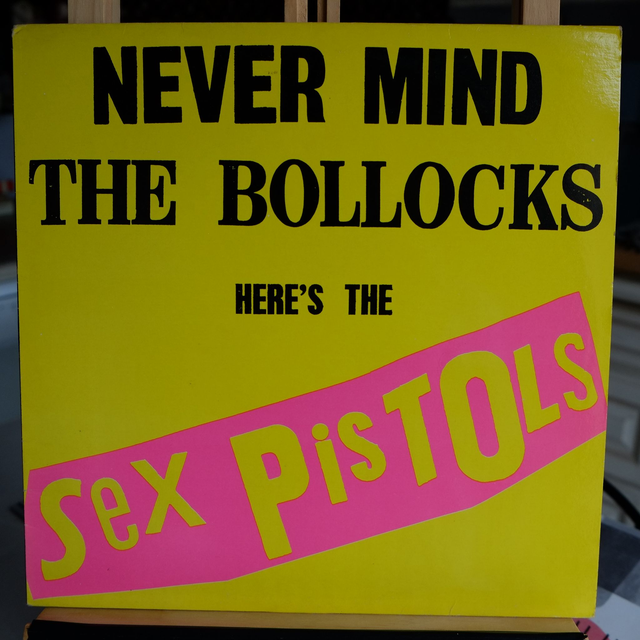 SEX PISTOLS - Never mind the bollocks