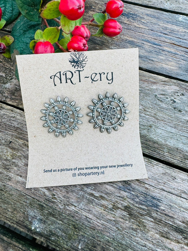 Architecture inspired jewellery