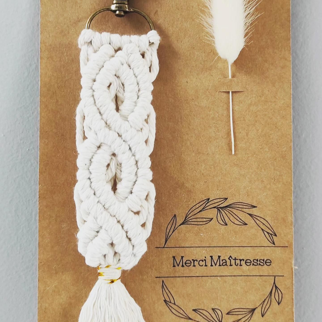 Porte clé macramé caramel (option : carton personnalisable)