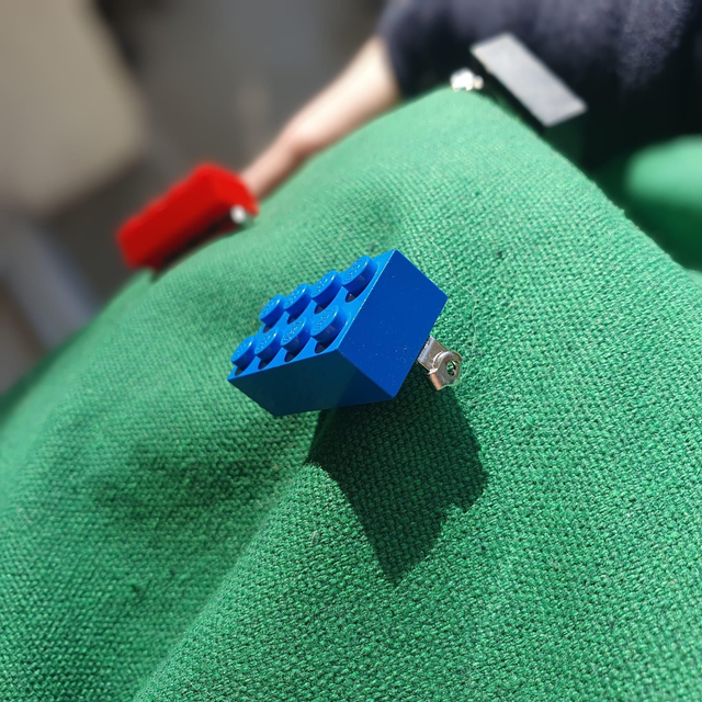 LEGO BROCHE – different colors available