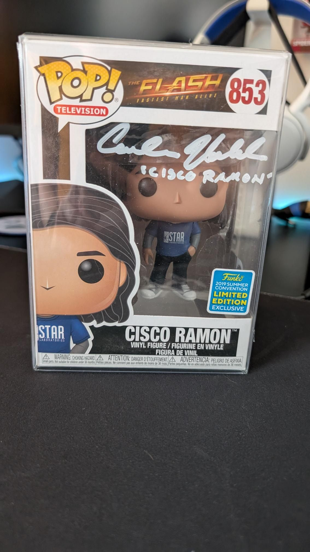 Funko Pop DC The Flash Cisco Ramon 835 Signed By Carlos Valdes With SWAU Authentication 