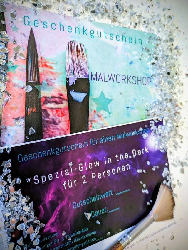 Geschenkgutschein für Spezial - Glow in the Dark Malworkshop für 2 Personen