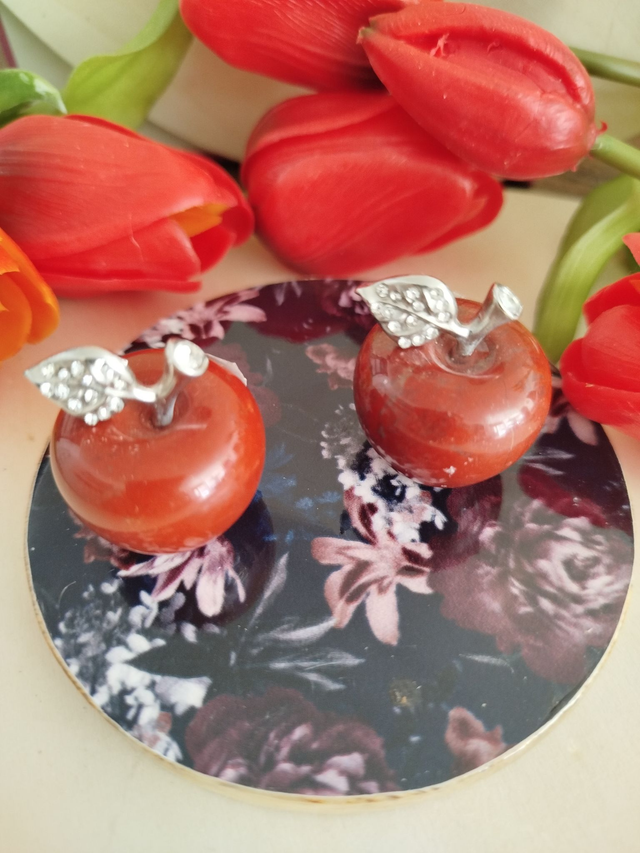 Pomme en Jaspe rouge