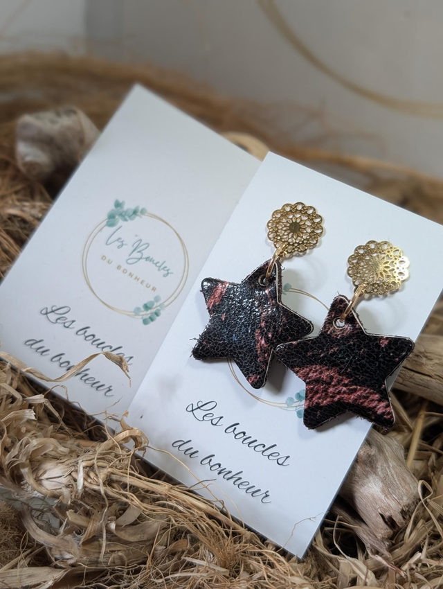 Boucles d'oreilles Petite étoile noir orange st011