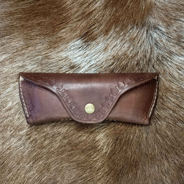 Kožené puzdro na okuliare 001