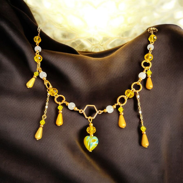 Collier gouttes et cœur en acier inoxydable – création artisanale Les Perles de la Fantaisie.