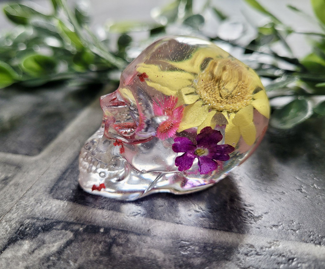 Skull Ornament - Medium -  Clear with Dried Flowers - Pinks and Yellow