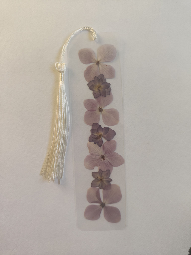 Marque page Hortensia violet nacré