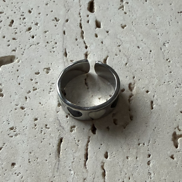 Ring hartjes wit/zwart 