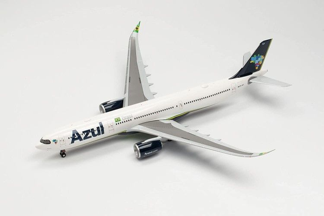 1/200 Airbus A330-900neo Azul 