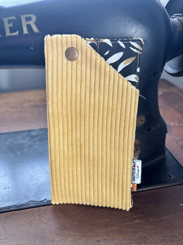 Etui à lunettes velours jaune
