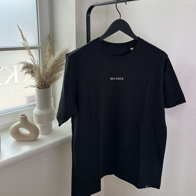 „Balance“ Shirt by Einfach Schön Schwarz 