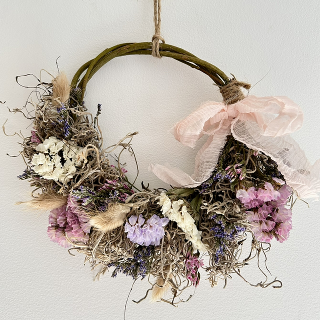 Mini dried flower wreath 