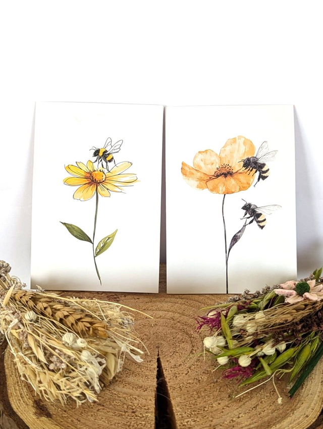 π Pack of 6 Elegant Blank Bee Greeting Cards (6 Designs)