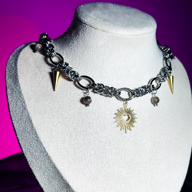 Collier EX-VOTO pierres de soleil noire 