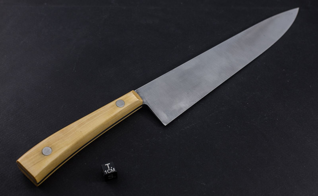 Couteau de chef, éminceur design - manche en buis, lame carbone