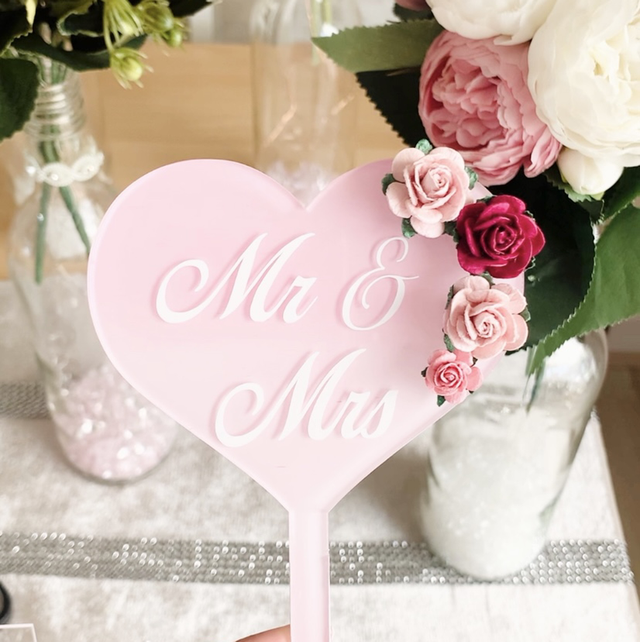 Mr &amp; Mrs Heart Acrylic Cake Topper Pink