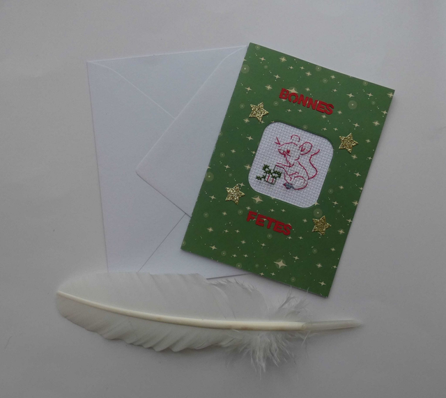 La jolie souris brodée de Noël