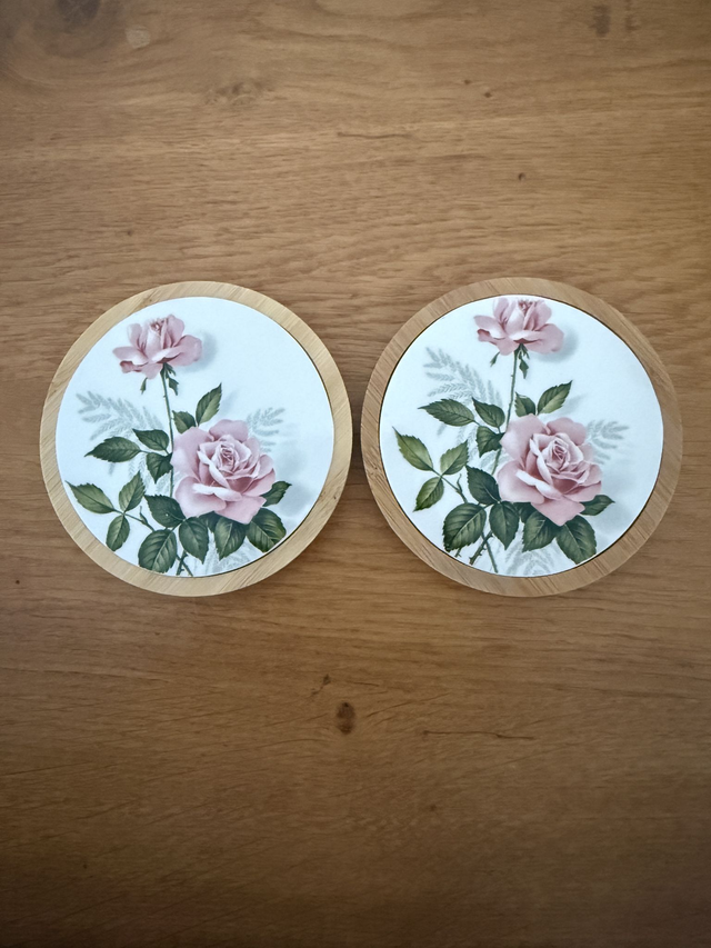 Dessous de bouteille roses may