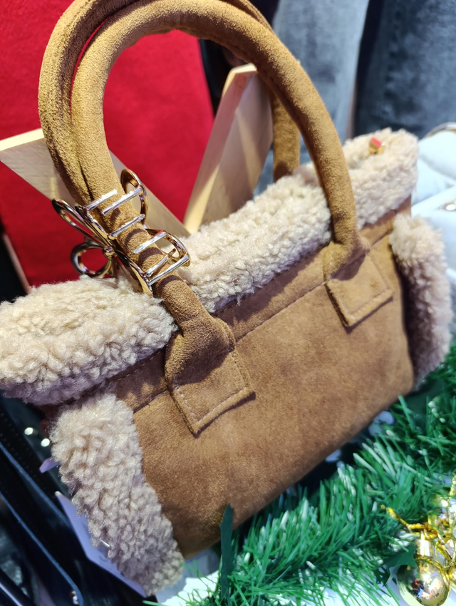 Bolso polipiel tipo ante y borreguito