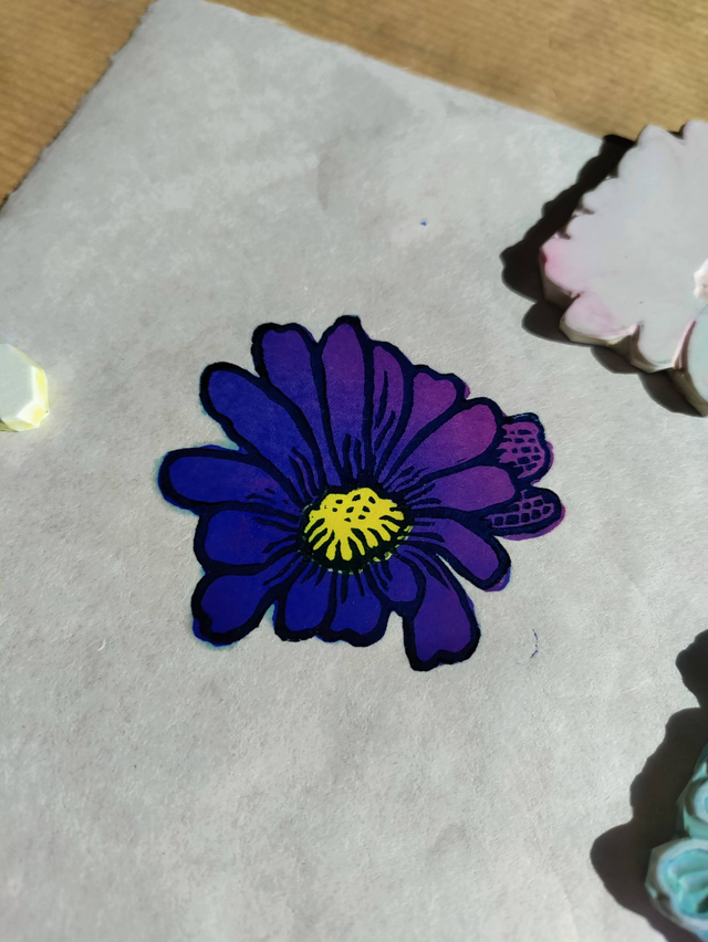 mini impression " fleur" linogravure