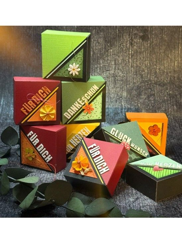 Stanze Quadratische Box mit Dreieckshülle/ Klein (434) Hersteller: Farbton-Design GmbH