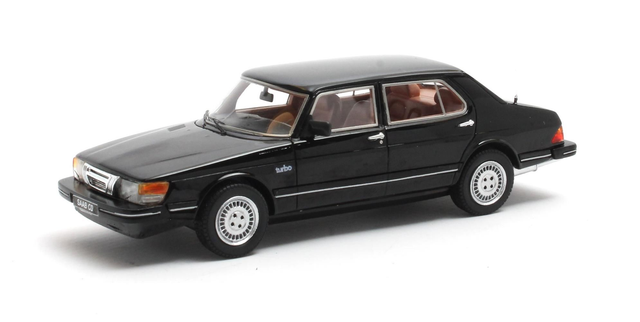 Saab 900 CD Turbo (1981-1984) Matrix Scale Models 1:43