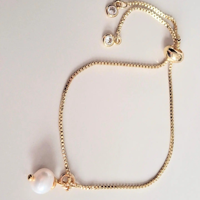 Pearl bracelet